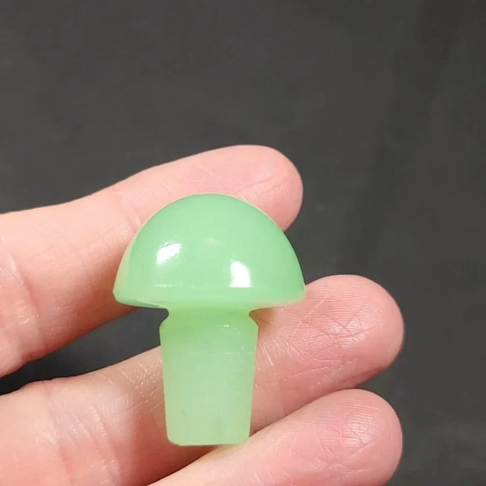 Kathleen Quinlan Uranium Jadeite Jadite Glass Facial Oil Bottle 1930’s Jade ite
